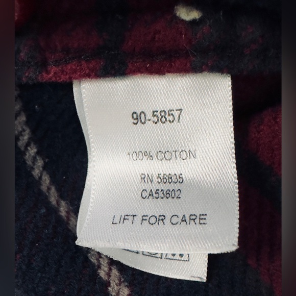 Cabela’s Men’s Roughneck Heavy Weight Button Up Flannel Black & Burgundy.   2XL - Picture 8 of 9